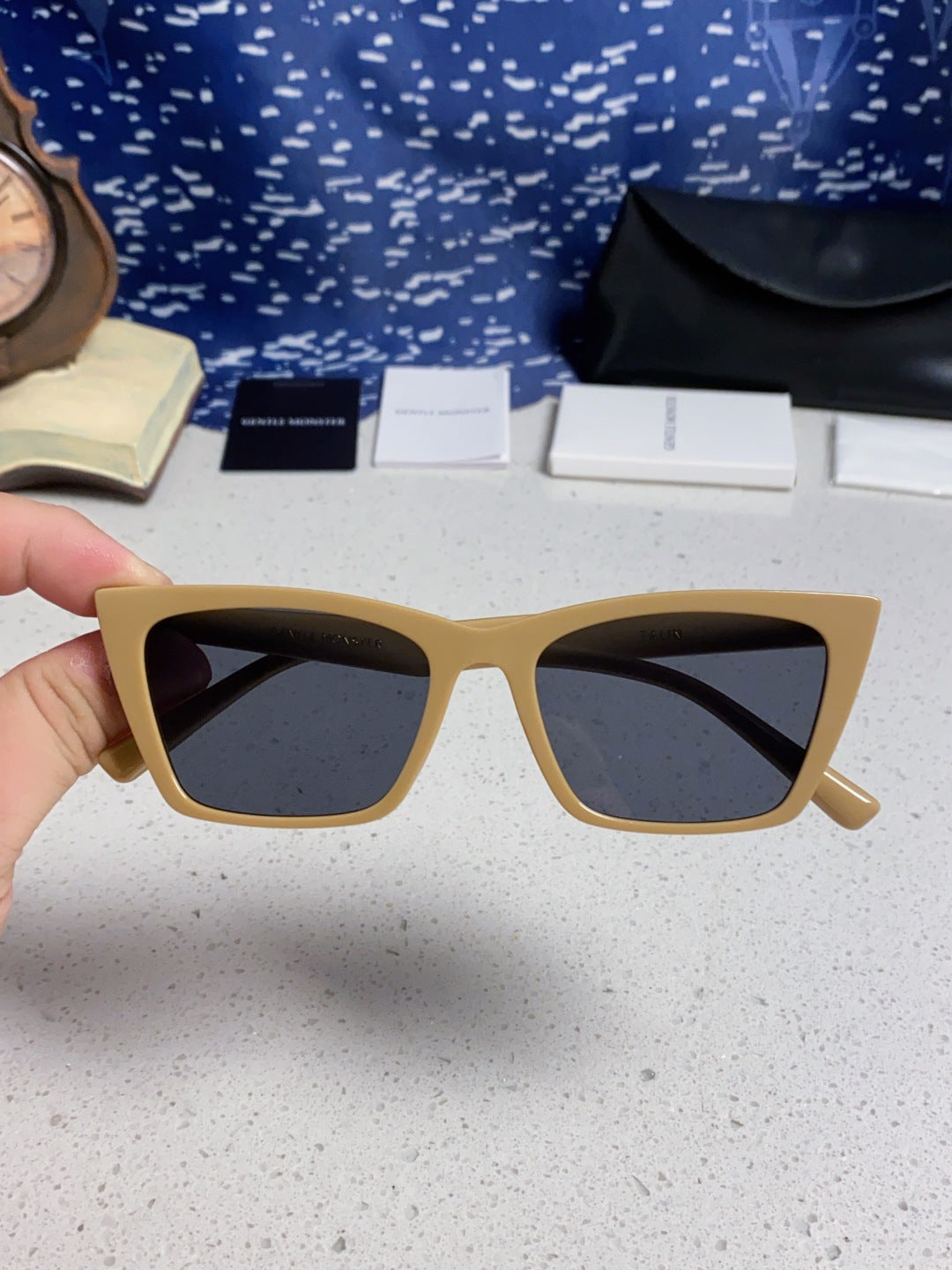 Gentle Monster TALIN Cat-Eye Brown Lens Sunglasses for Men & Women - 488059 - detail image 4