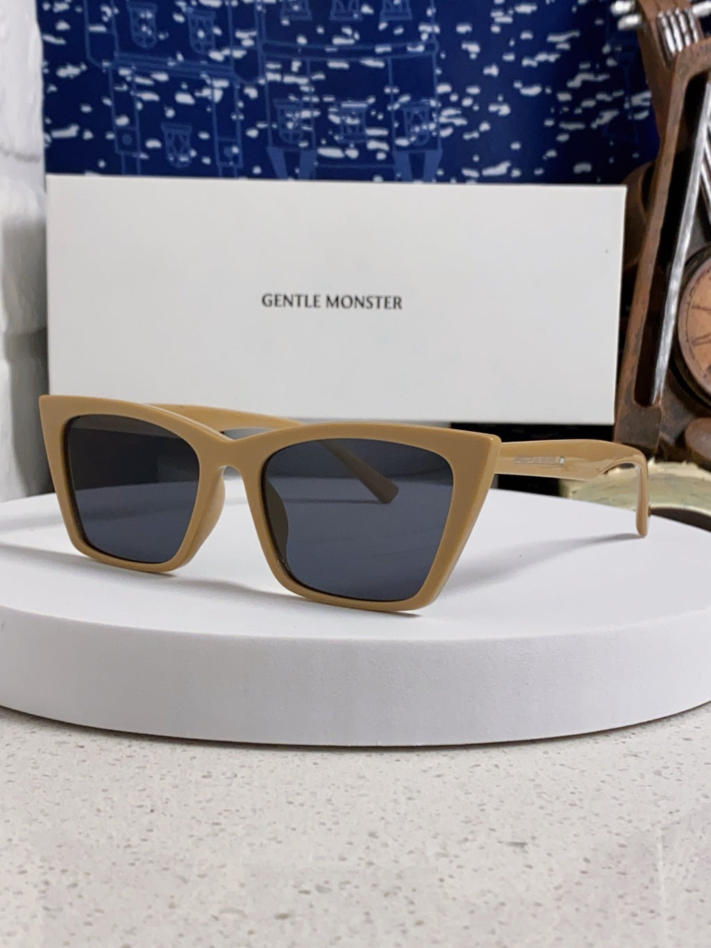 Gentle Monster TALIN Cat-Eye Brown Lens Sunglasses for Men & Women - 488059