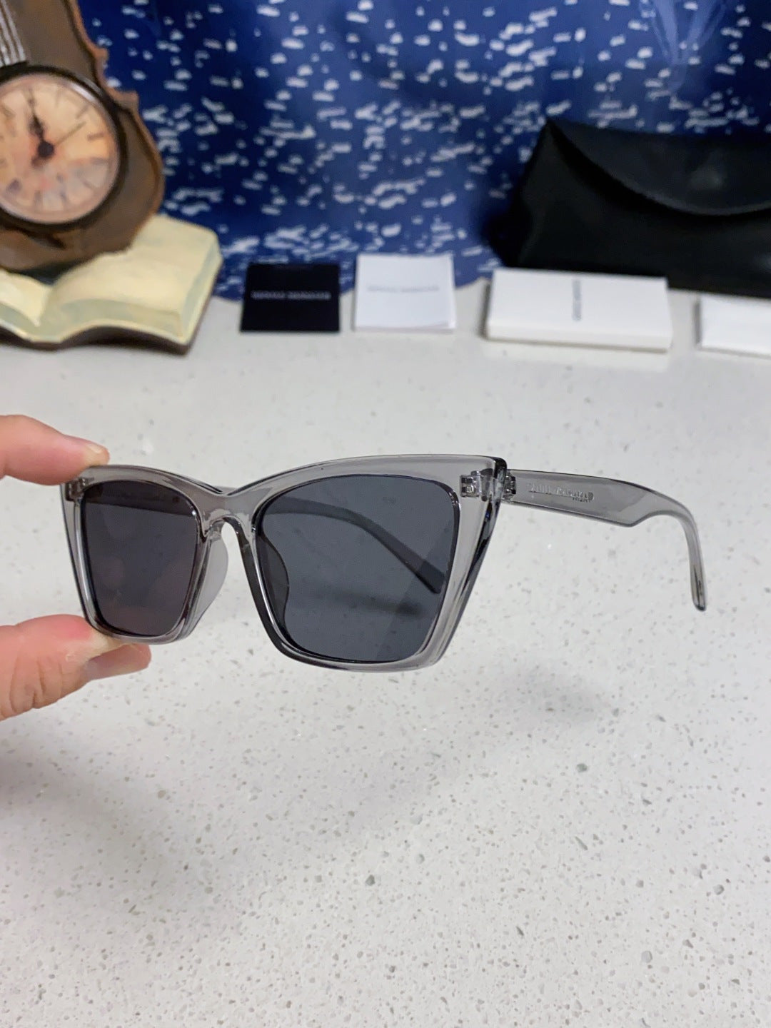 Gentle Monster TALIN Cat-Eye Black Lens Sunglasses for Men & Women - 488061 - detail image 6