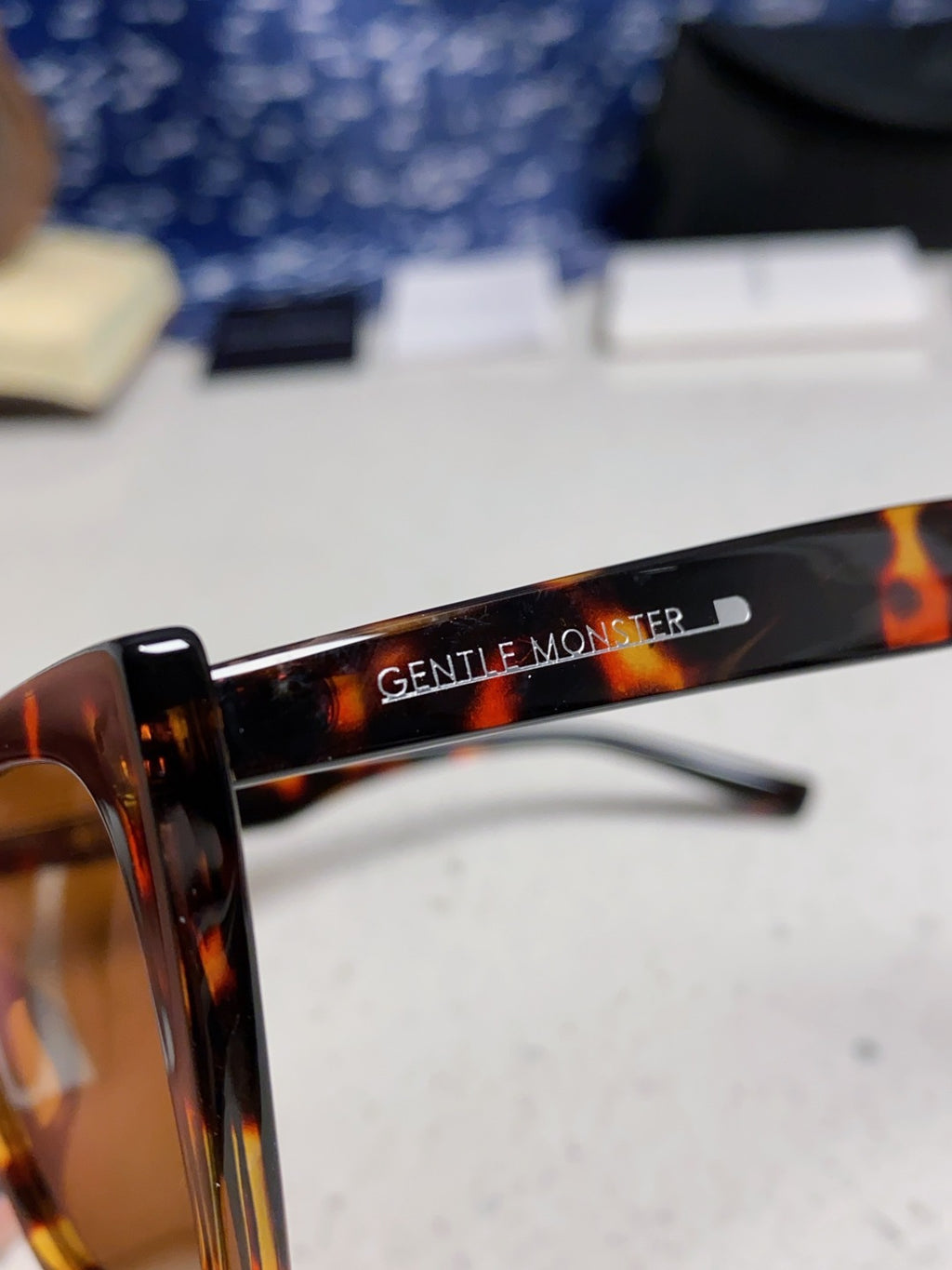 Gentle Monster TALIN Cat-Eye Brown Lens Sunglasses for Men & Women - detail image 7