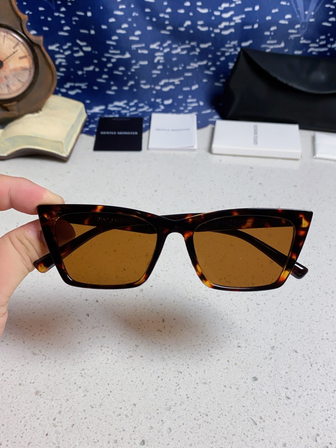 Gentle Monster TALIN Cat-Eye Brown Lens Sunglasses for Men & Women - detail image 4