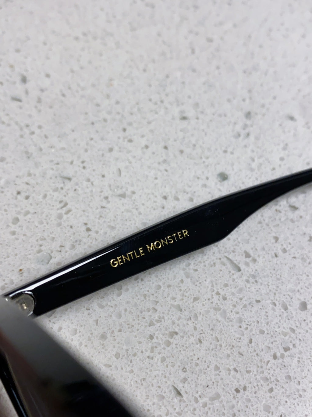 Gentle Monster TALIN Cat-Eye Black Lens Sunglasses for Men & Women - detail image 8