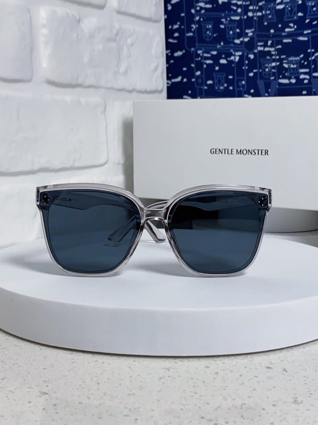 Gentle Monster RICK Polarized Oversized Black Lens Sunglasses for Men - 372609 - detail image 2
