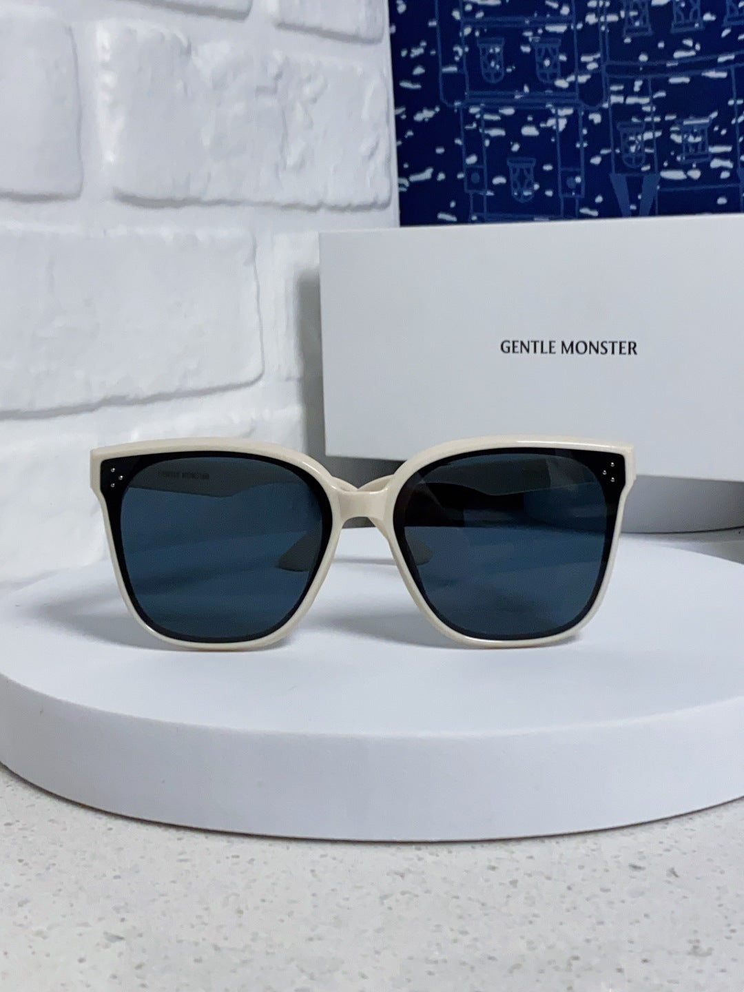 Gentle Monster RICK Polarized Oversized Black Lens Sunglasses for Men & Women - detail image 2
