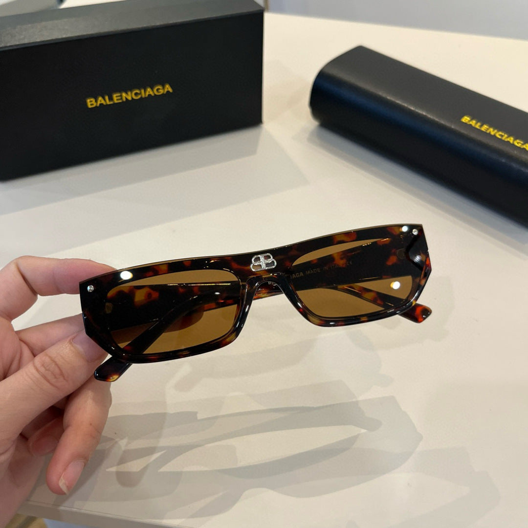 Balenciaga Rectangular Brown Lens Sunglasses for Men & Women - 372341 - detail image 4