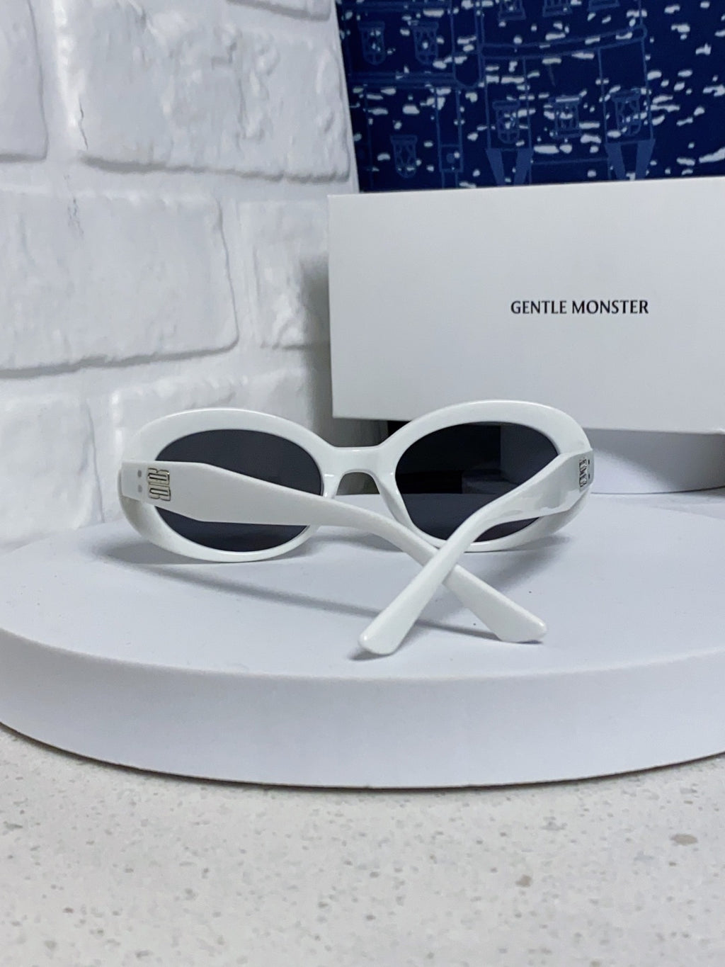 Gentle Monster Round Silver Lens Sunglasses for Men & Women - detail image 3