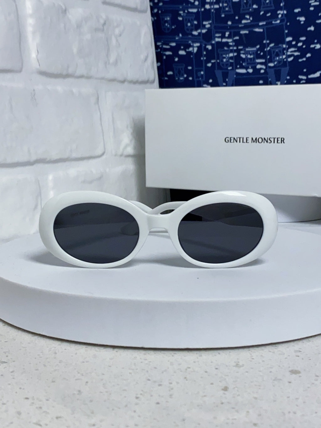 Gentle Monster Round Silver Lens Sunglasses for Men & Women - detail image 2