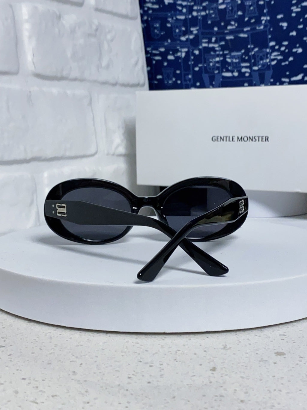 Gentle Monster Round Brown Lens Sunglasses for Men & Women - detail image 3