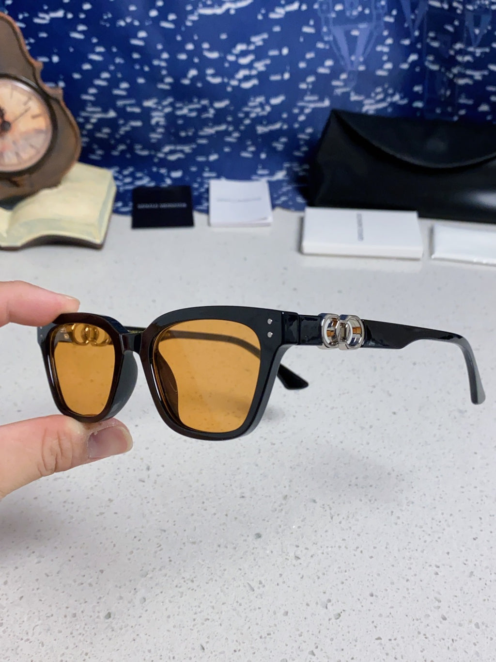 Gentle Monster XOXO Square Brown Lens Sunglasses for Men & Women - 158674 - detail image 6