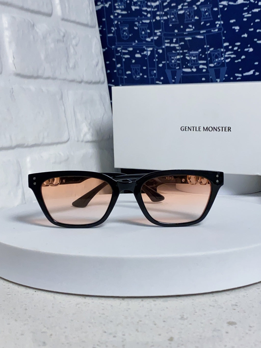 Gentle Monster XOXO Square Brown Lens Sunglasses for Men & Women - 416473 - detail image 2