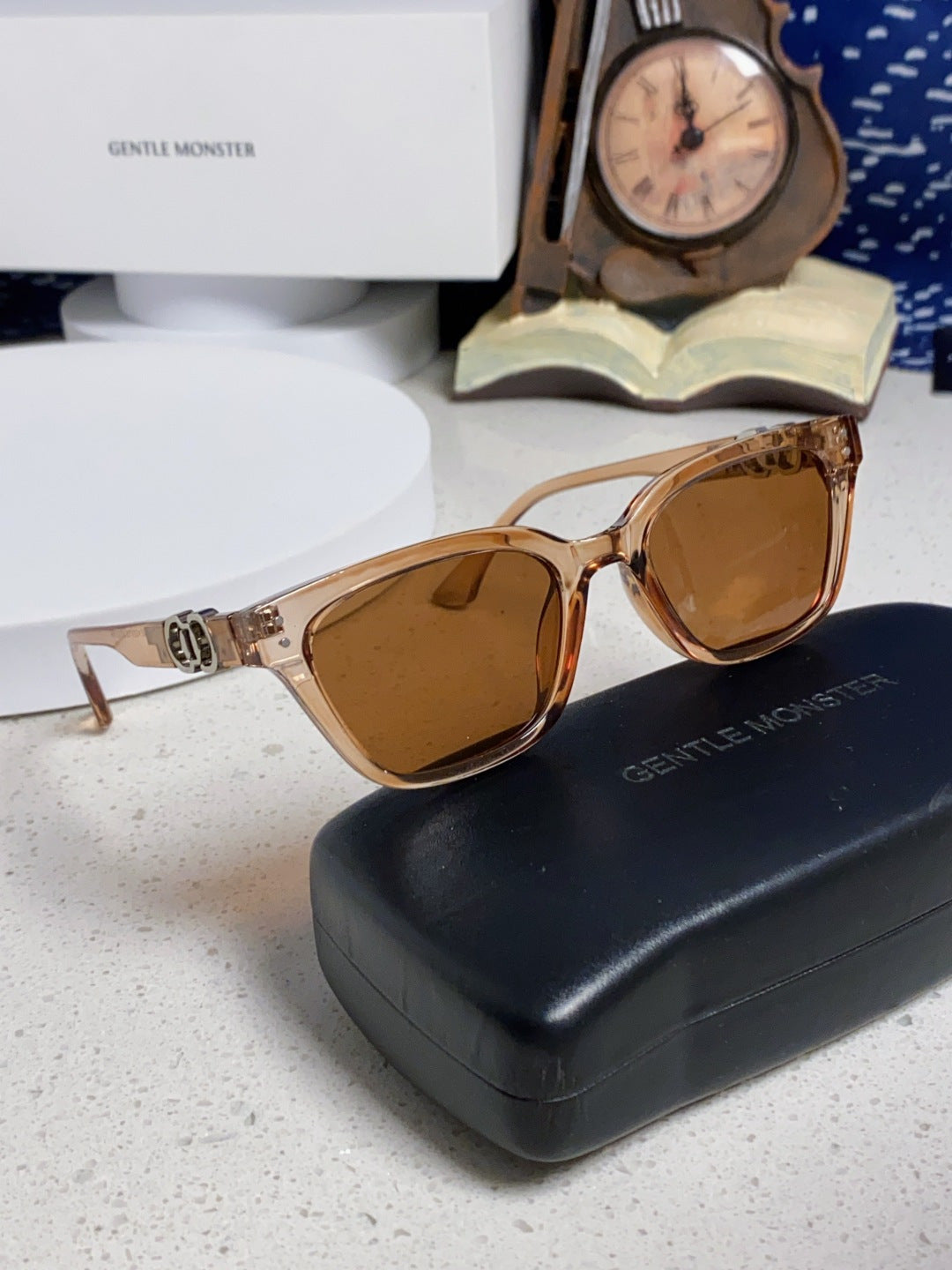 Gentle Monster XOXO Square Brown Lens Sunglasses for Men & Women - detail image 10