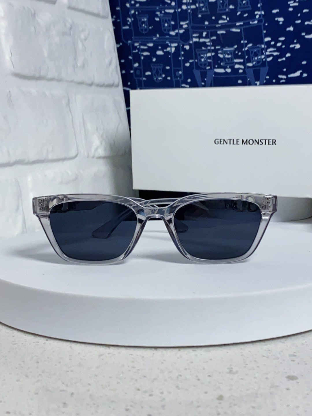 Gentle Monster XOXO Square Blue Lens Sunglasses for Men & Women - 158677 - detail image 2