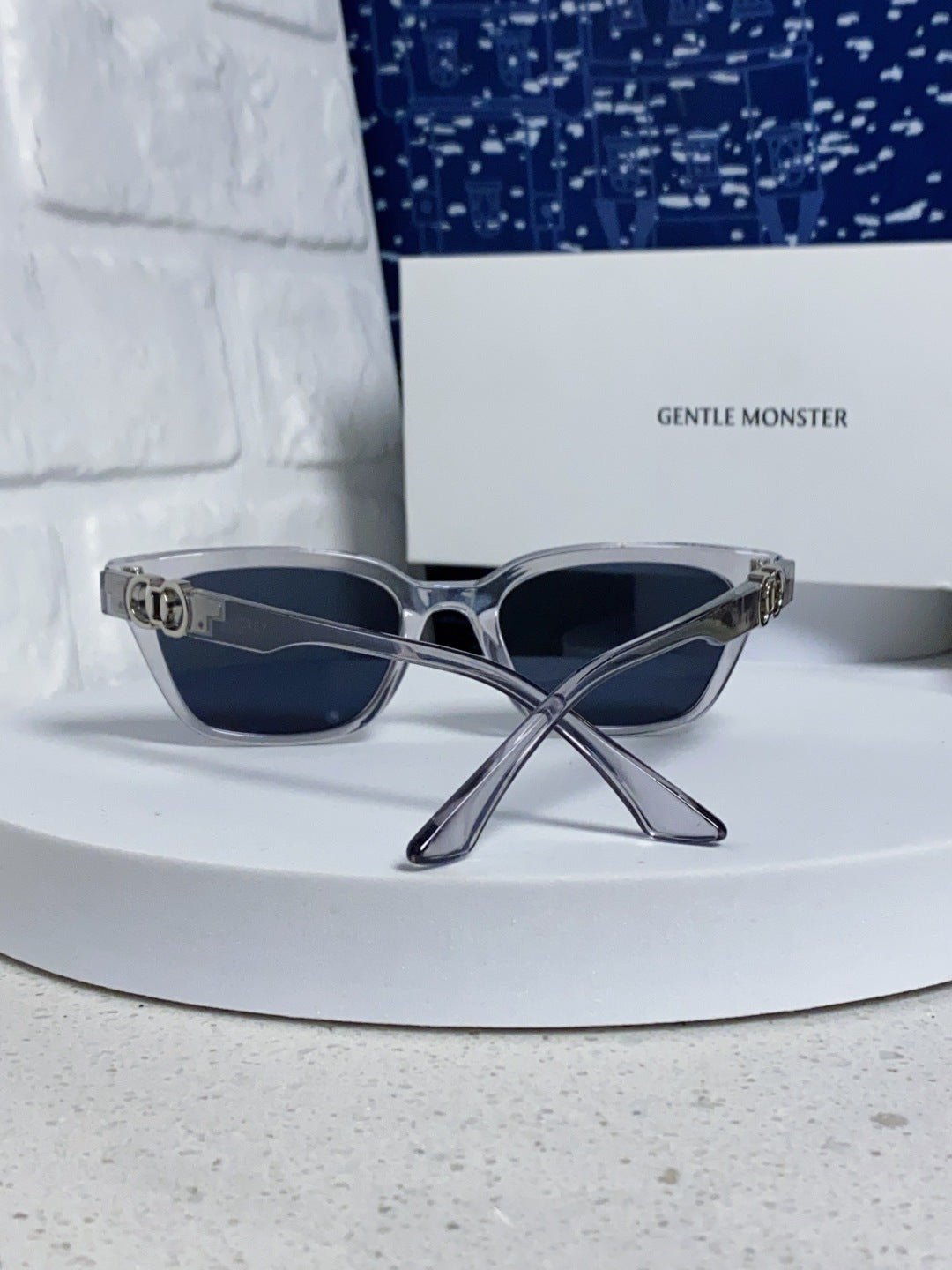 Gentle Monster XOXO Square Blue Lens Sunglasses for Men & Women - detail image 3