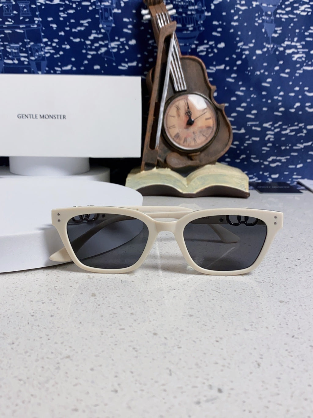 Gentle Monster XOXO Square Silver Lens Sunglasses for Men & Women - 416476 - detail image 8