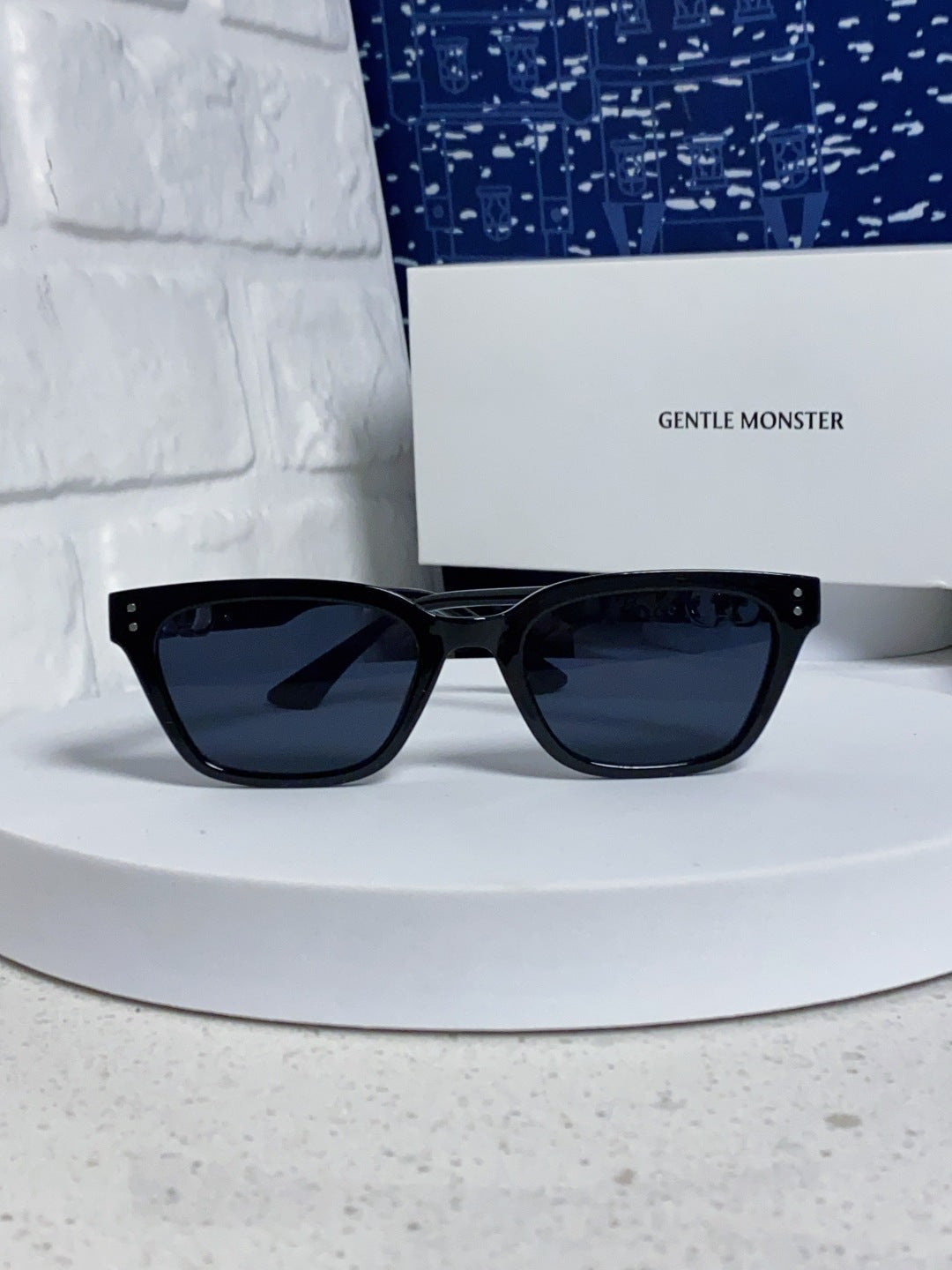 Gentle Monster XOXO Square Black Lens Sunglasses for Men & Women - 867260 - detail image 2