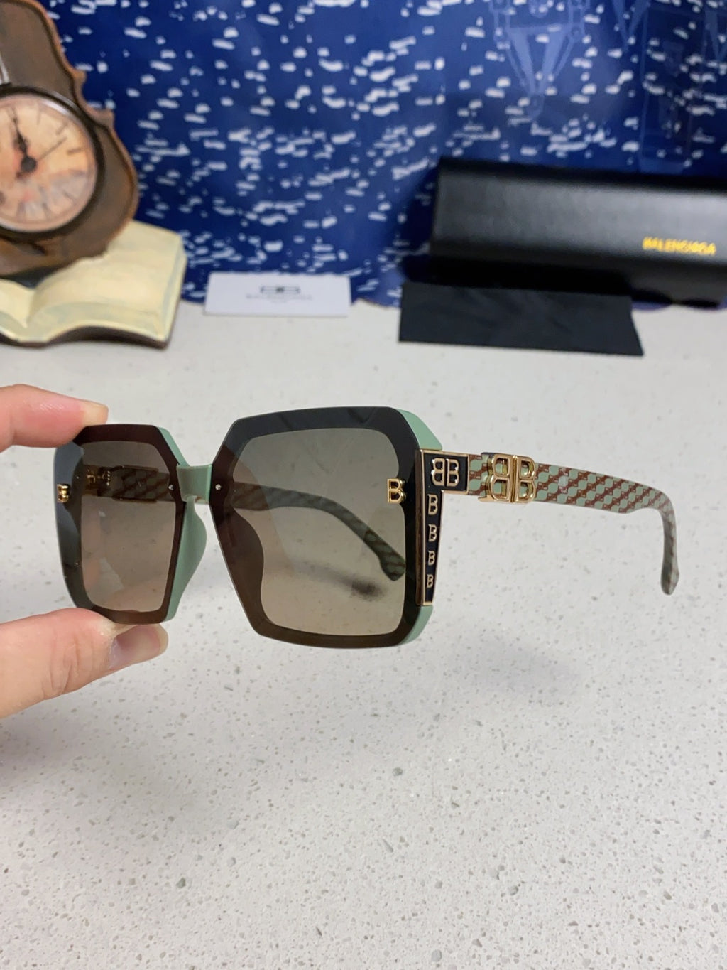 Balenciaga Square Gray Lens Sunglasses for Men & Women - 432553 - detail image 6
