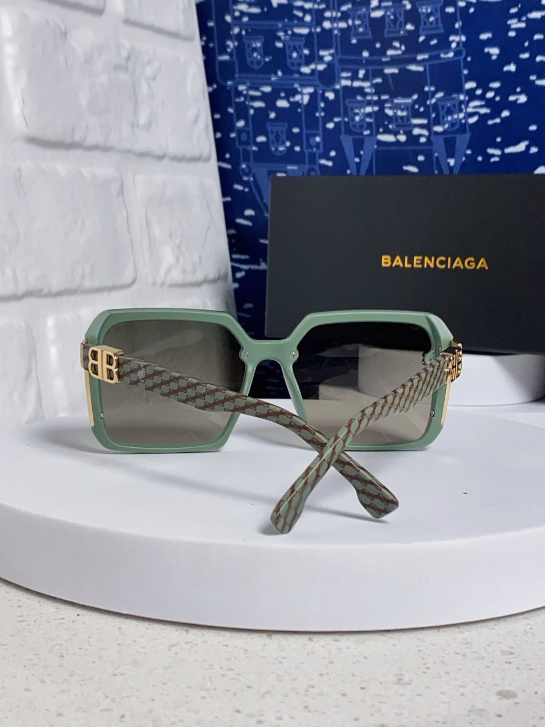 Balenciaga Square Gray Lens Sunglasses for Men & Women - 416111 - detail image 3