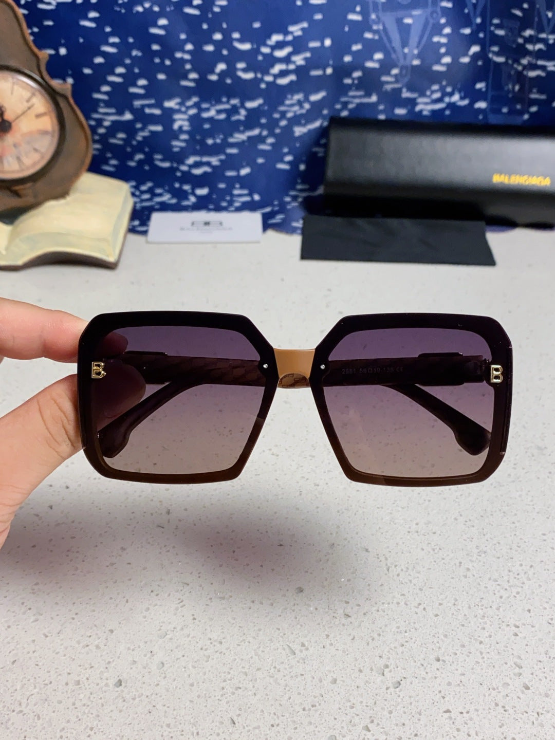 Balenciaga Square Gray Lens Sunglasses for Men & Women - 867211 - detail image 4