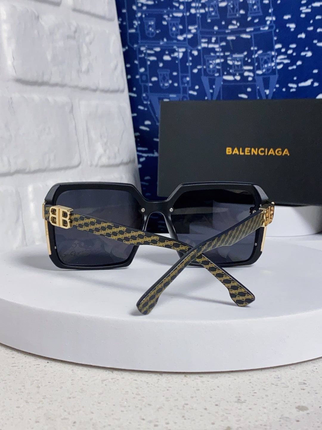 Balenciaga Square Gray Lens Sunglasses for Men & Women - 867213 - detail image 3