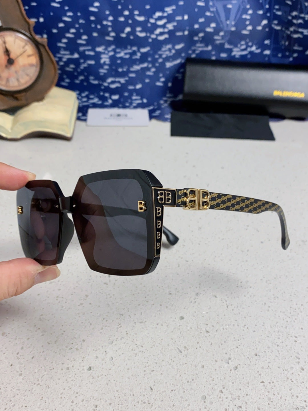 Balenciaga Square Gray Lens Sunglasses for Men & Women - 867213 - detail image 6