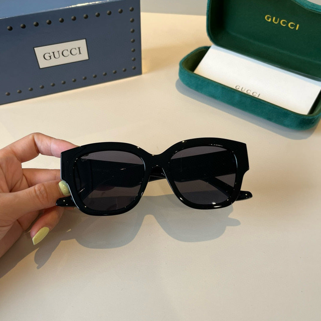 Gucci Oversized Black Lens Sunglasses for Men & Women - 448855 - detail image 4