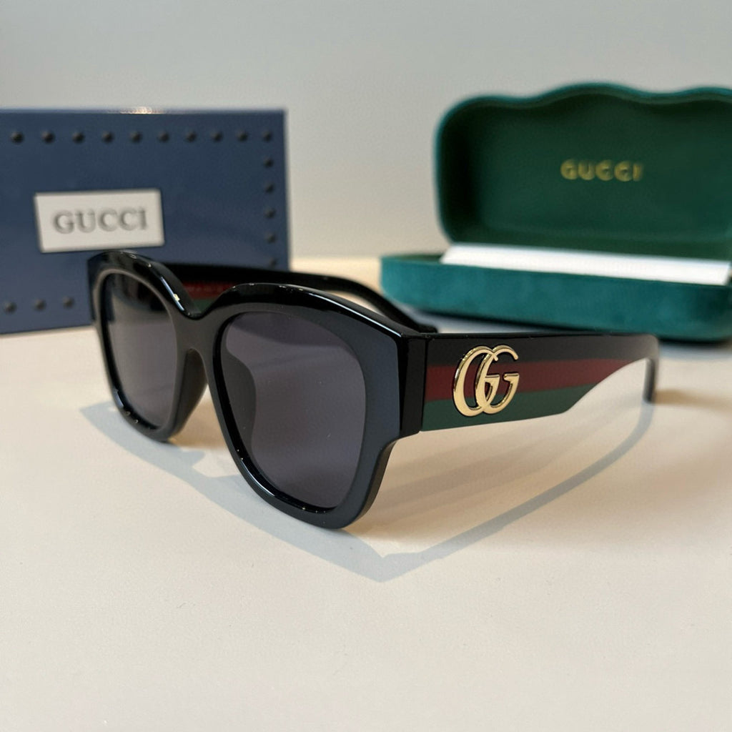 Gucci Oversized Black Lens Sunglasses for Men & Women - 448856 - detail image 3