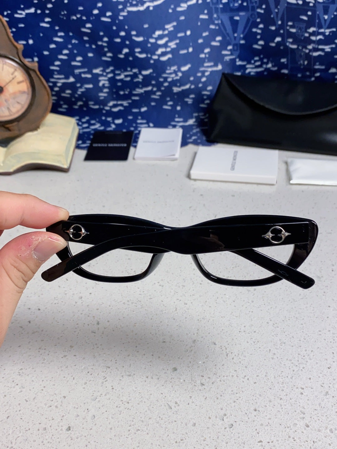 Gentle Monster 27AND7 Cat-Eye Silver Lens Sunglasses for Men & Women - 358874 - detail image 5