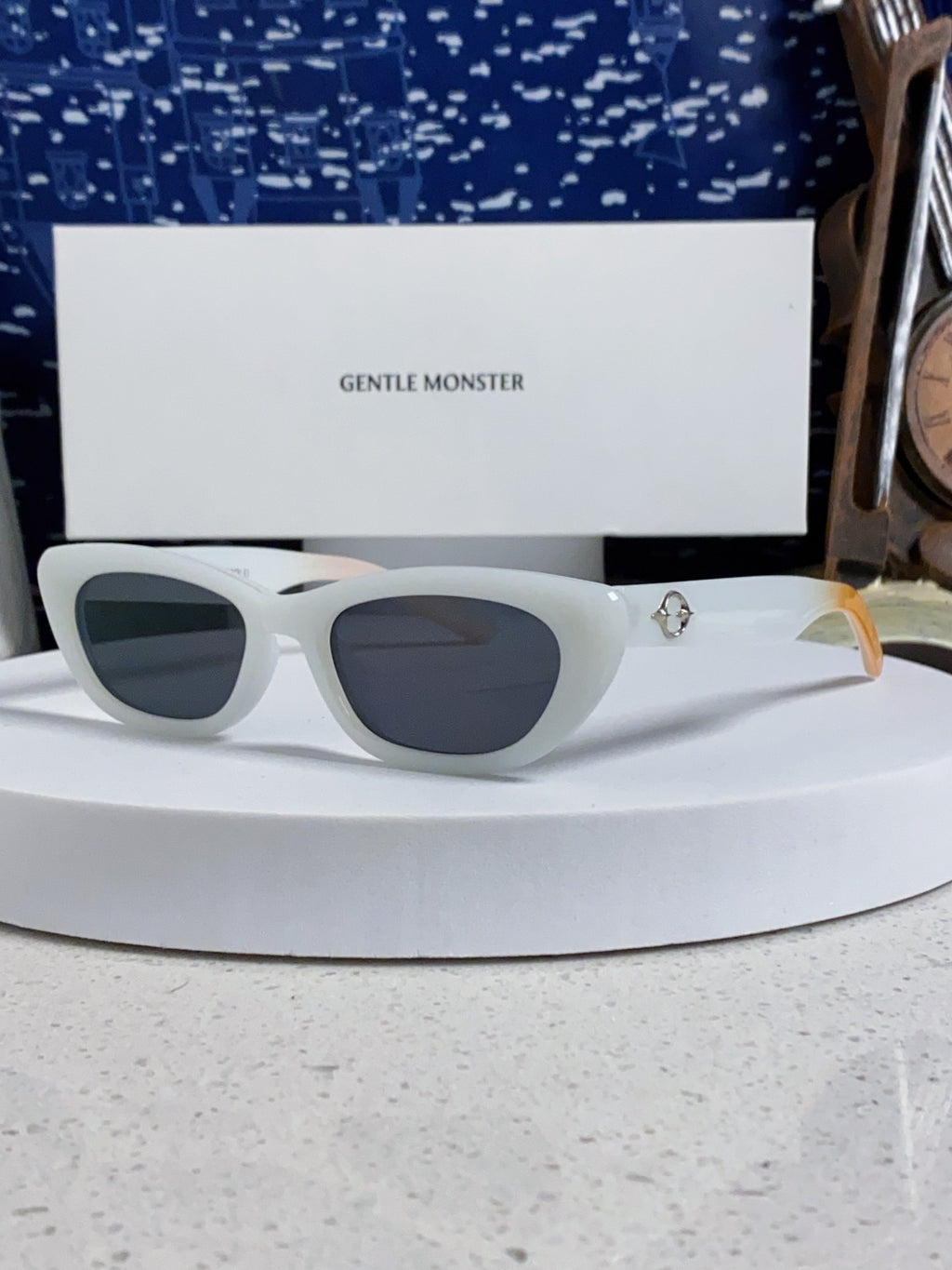 Gentle Monster 27AND7 Cat-Eye Silver Lens Sunglasses for Men & Women - 488047