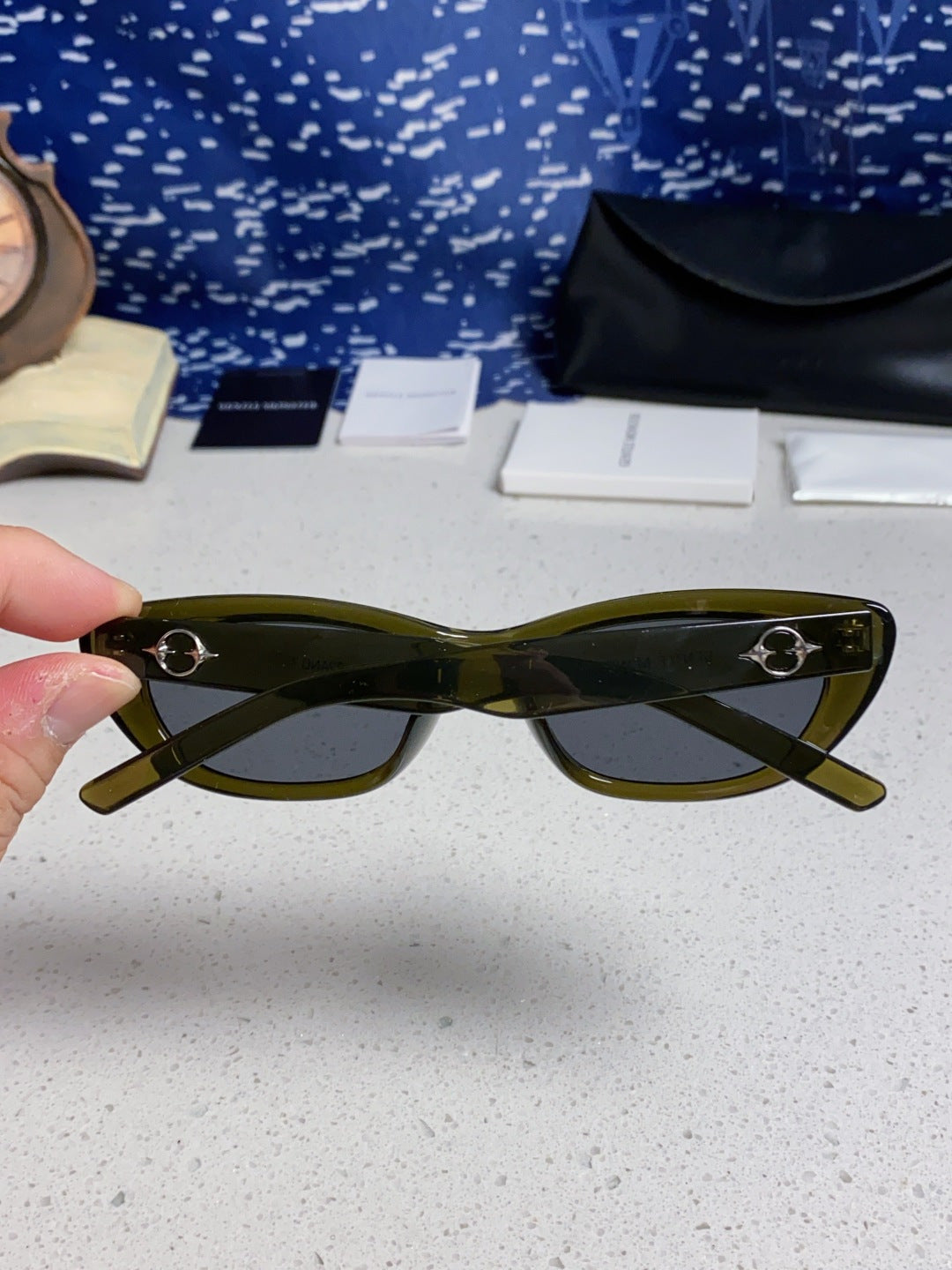 Gentle Monster 27AND7 Cat-Eye Black Lens Sunglasses for Men & Women - 488048 - detail image 5