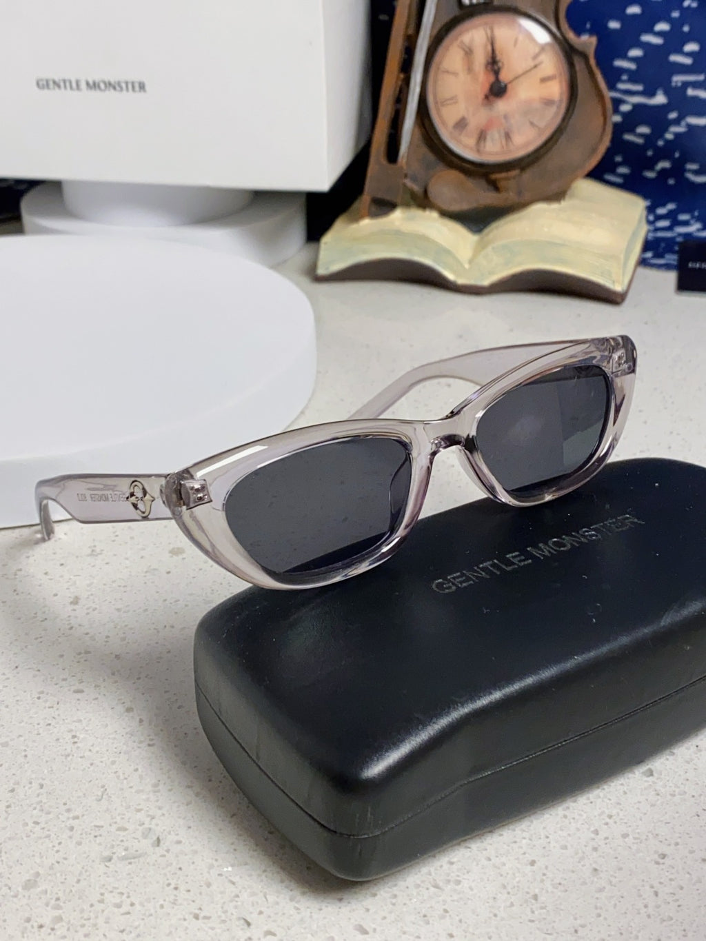 Gentle Monster 27AND7 Cat-Eye Silver Lens Sunglasses for Men & Women - 358877 - detail image 10