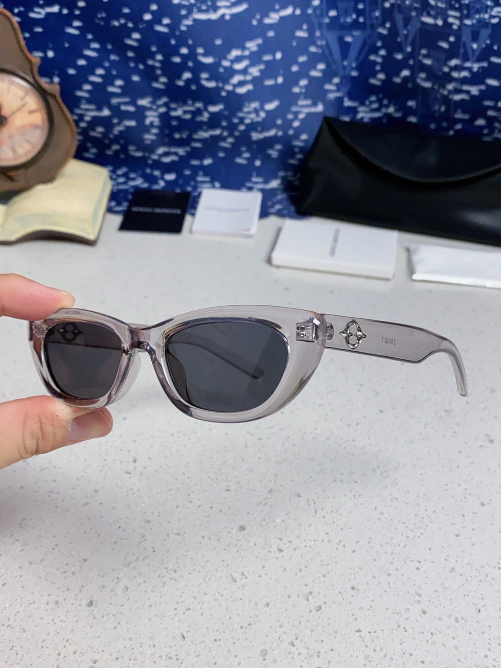 Gentle Monster 27AND7 Cat-Eye Silver Lens Sunglasses for Men & Women - 358877 - detail image 6