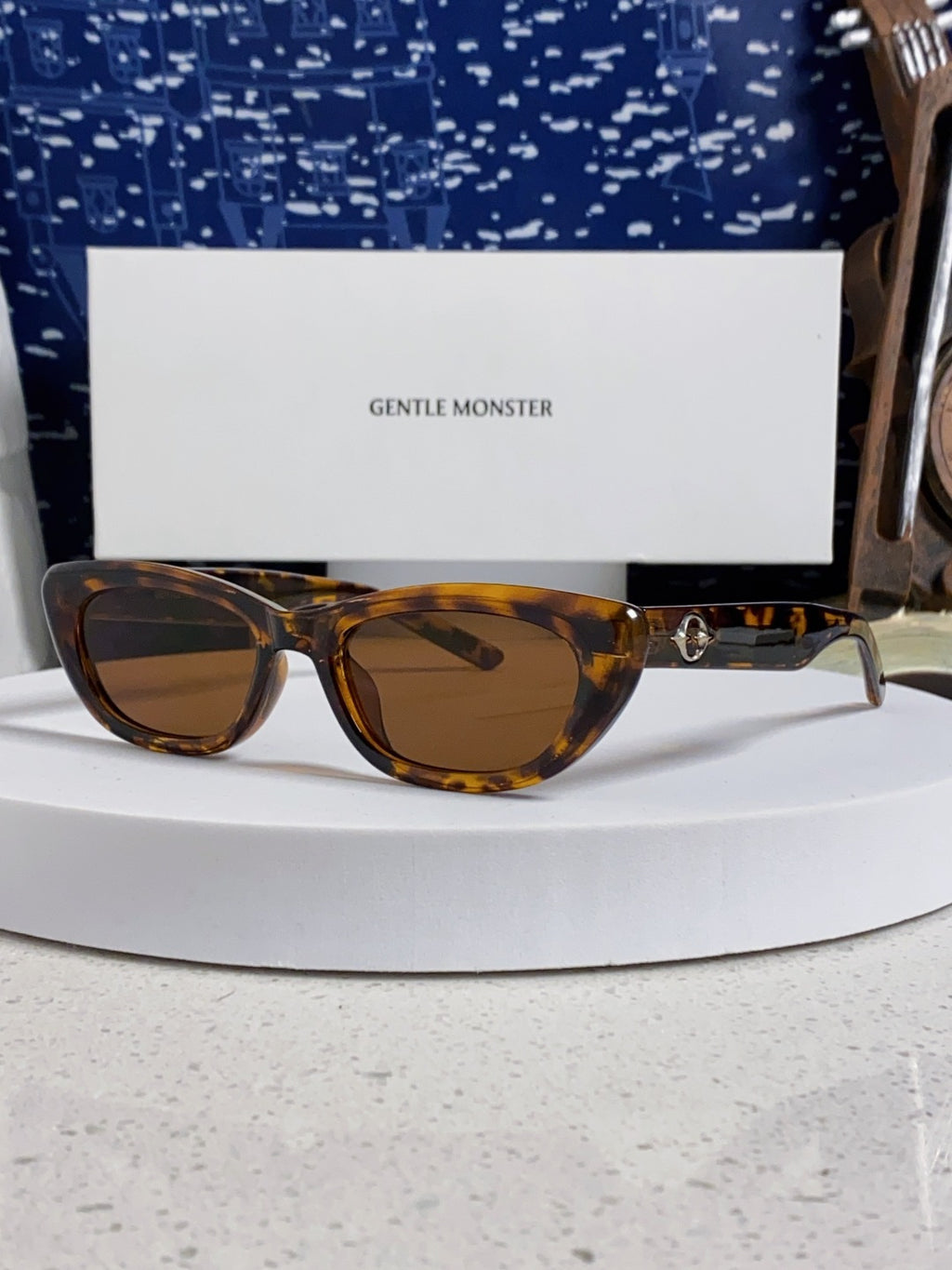 Gentle Monster 27AND7 Cat-Eye Brown Lens Sunglasses for Men & Women