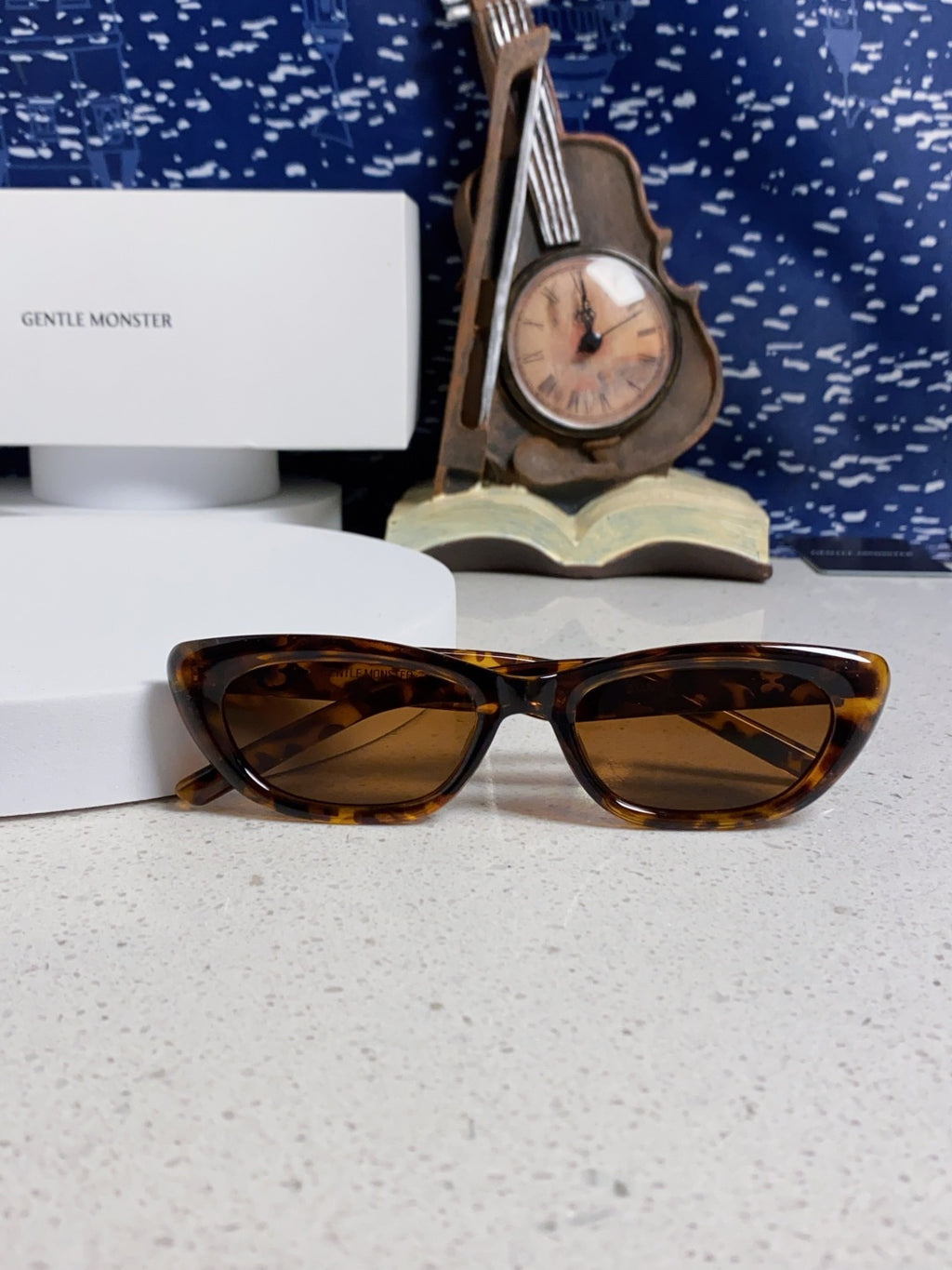 Gentle Monster 27AND7 Cat-Eye Brown Lens Sunglasses for Men & Women - 358878 - detail image 9