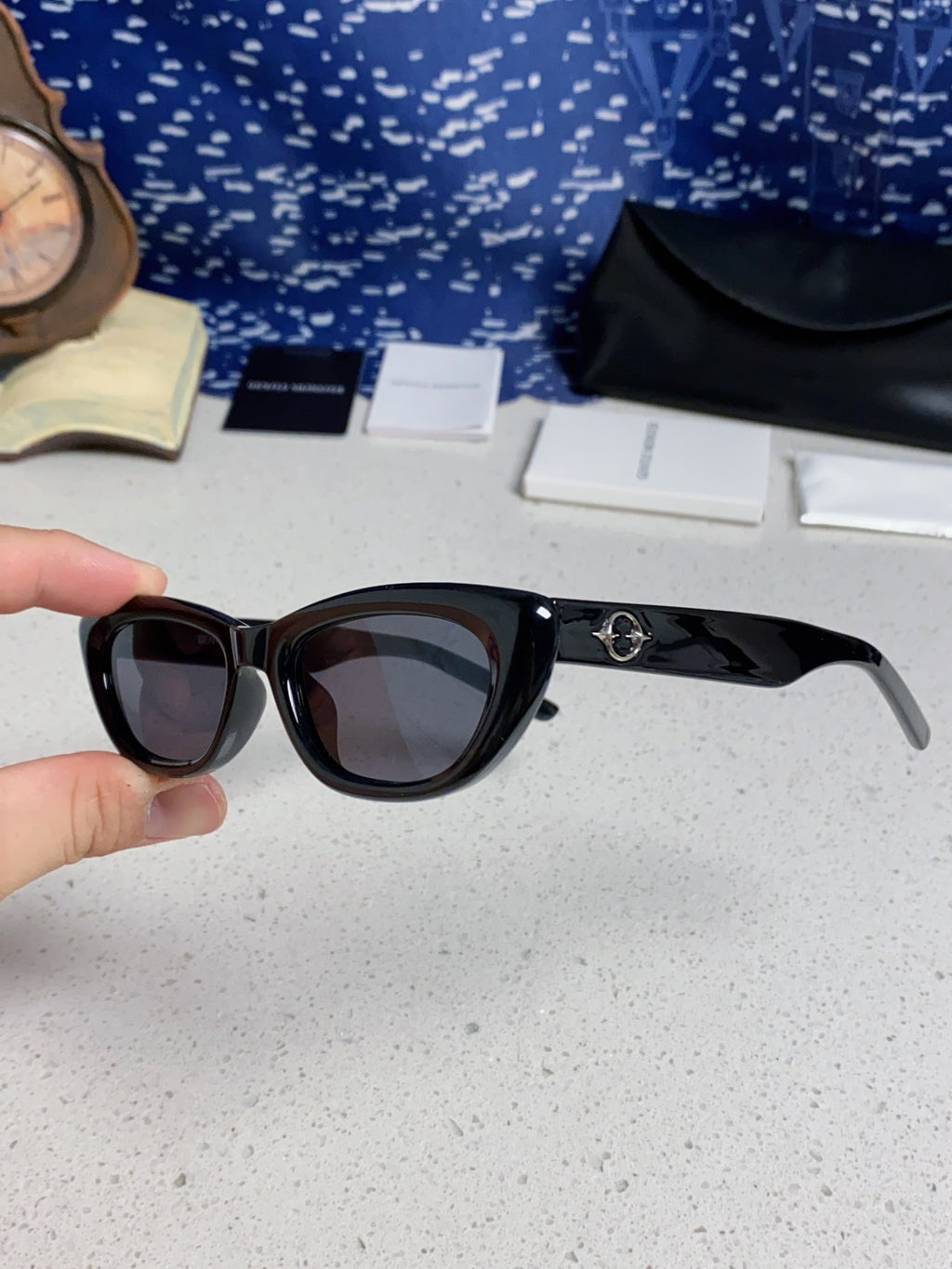 Gentle Monster 27AND7 Cat-Eye Black Lens Sunglasses for Men & Women - 358879 - detail image 6