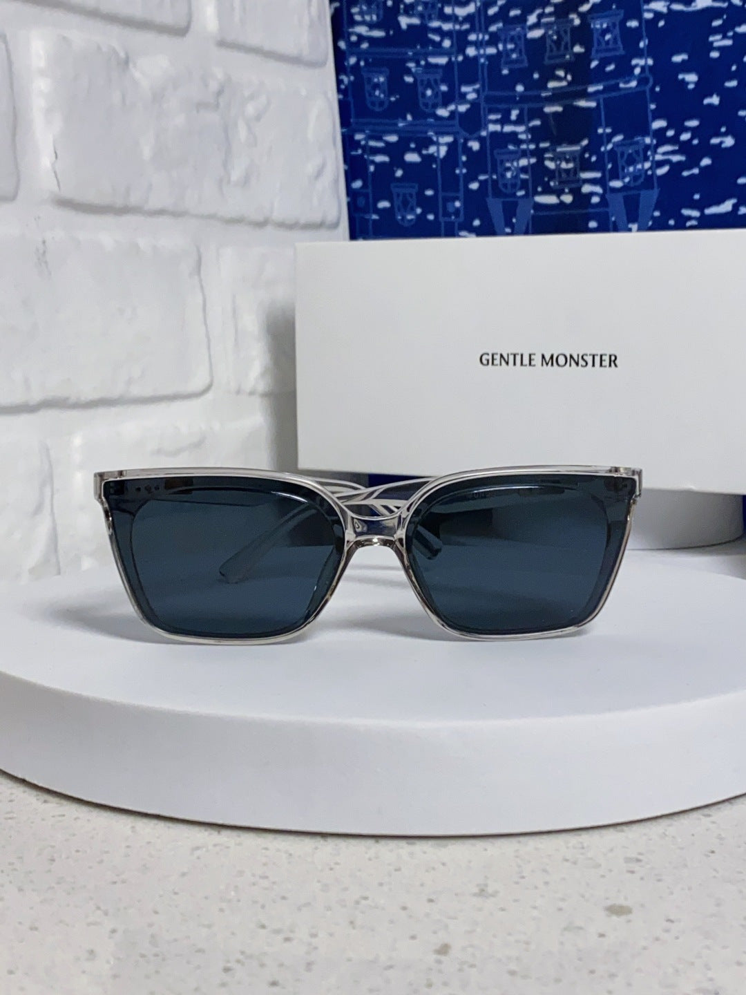 Gentle Monster MONDO Square Black Lens Sunglasses for Men & Women - 488064 - detail image 2