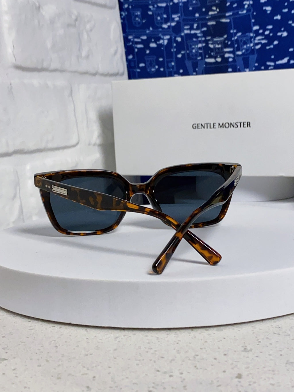 Gentle Monster MONDO Square Black Lens Sunglasses for Men & Women - 488066 - detail image 3