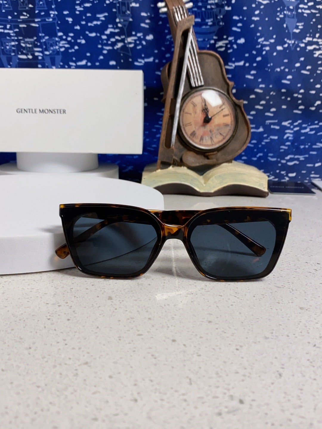Gentle Monster MONDO Square Black Lens Sunglasses for Men & Women - 488066 - detail image 9