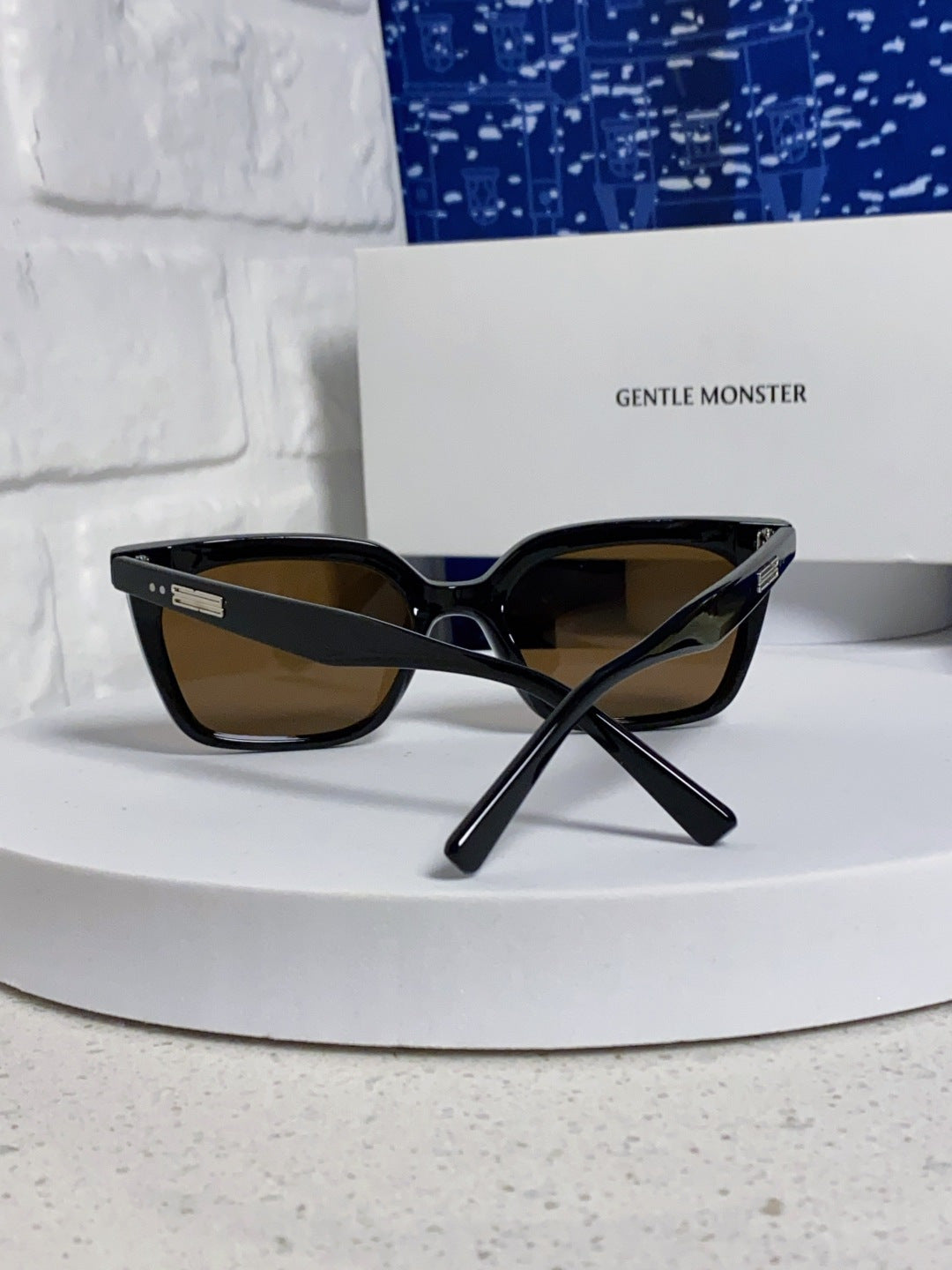 Gentle Monster MONDO Square Brown Lens Sunglasses for Men & Women - 358894 - detail image 3
