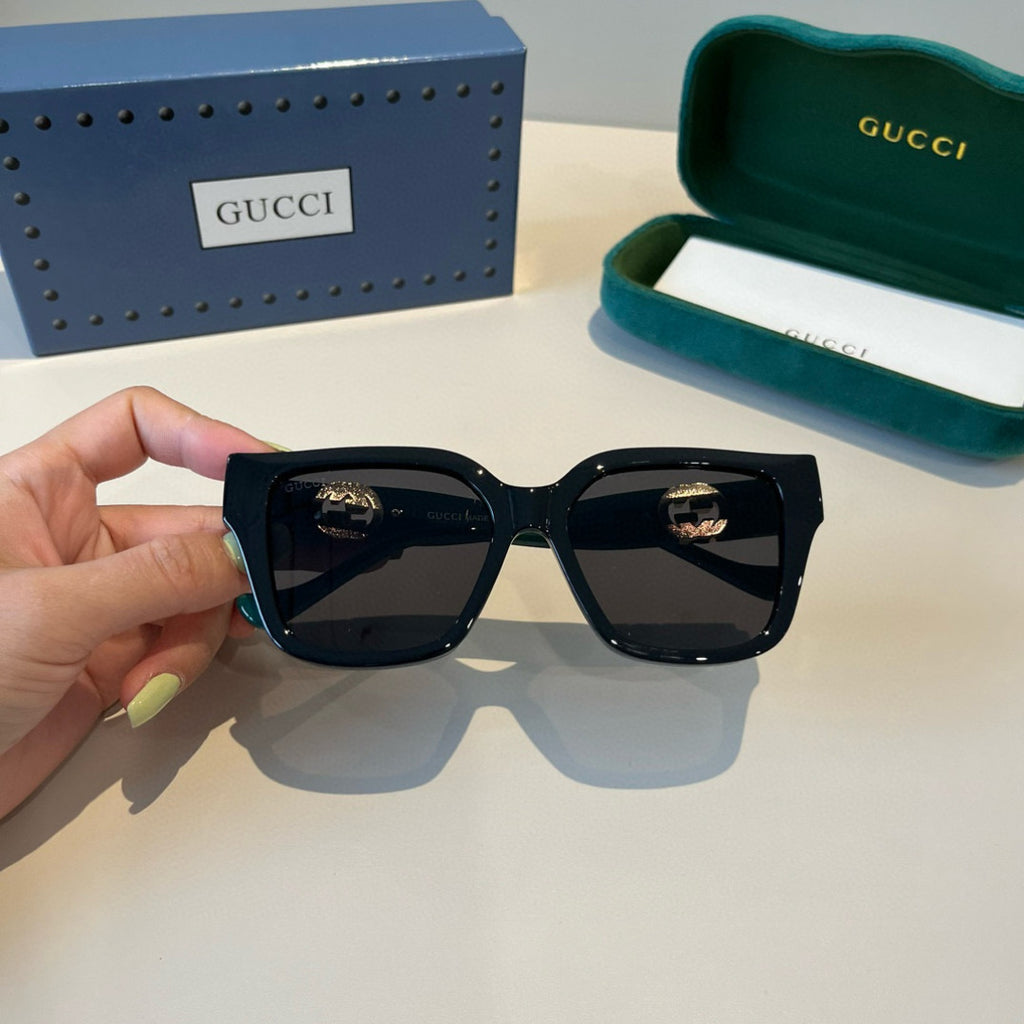 Gucci Oversized Black Lens Sunglasses for Men & Women - 448858 - detail image 5