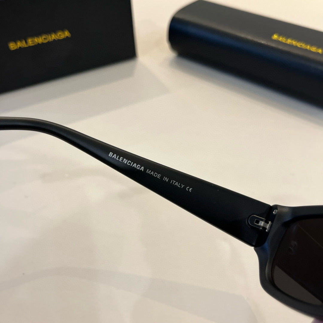 Balenciaga Rectangular Gray Lens Sunglasses for Men & Women - detail image 7