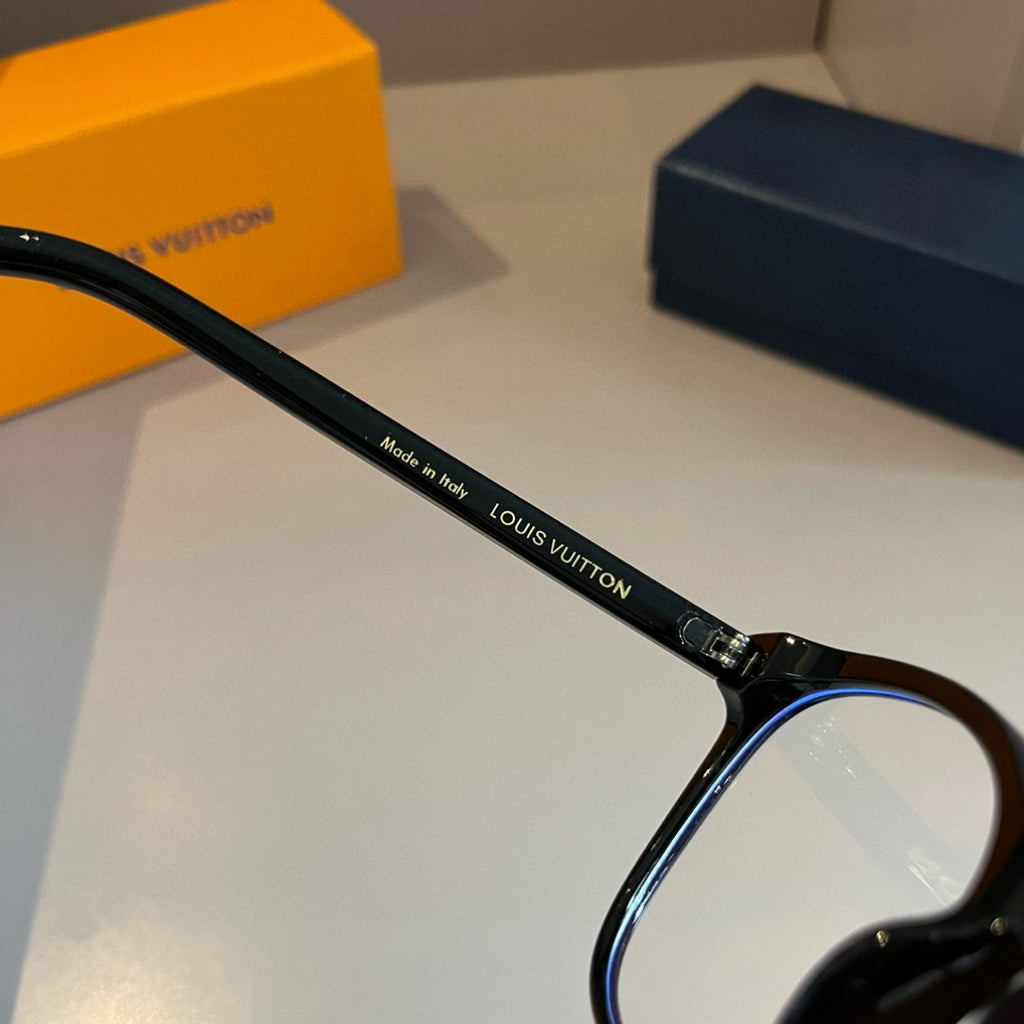 Louis Vuitton Fashion Gold Lens Sunglasses for Men & Women - 486275 - detail image 9