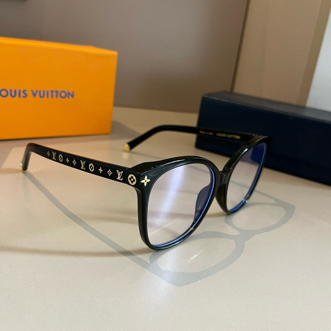 Louis Vuitton Fashion Gold Lens Sunglasses for Men & Women - 486275