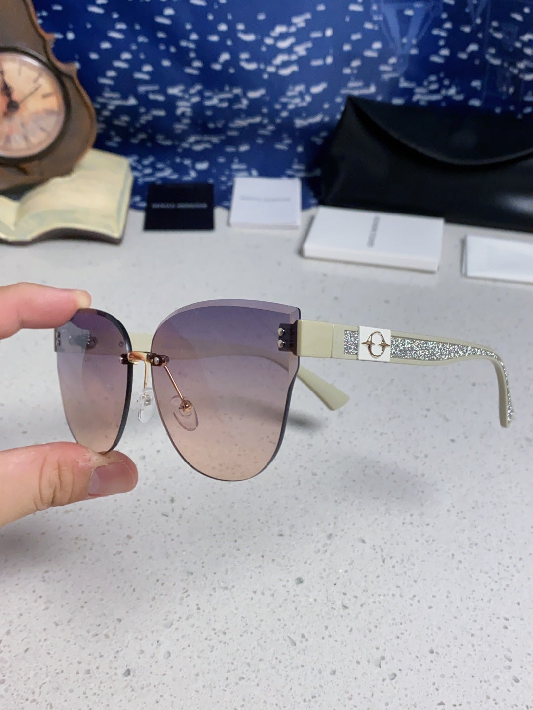 Gentle Monster 8194 Lightweight Rimless Silver Lens Sunglasses for Wo - 935508 - detail image 6