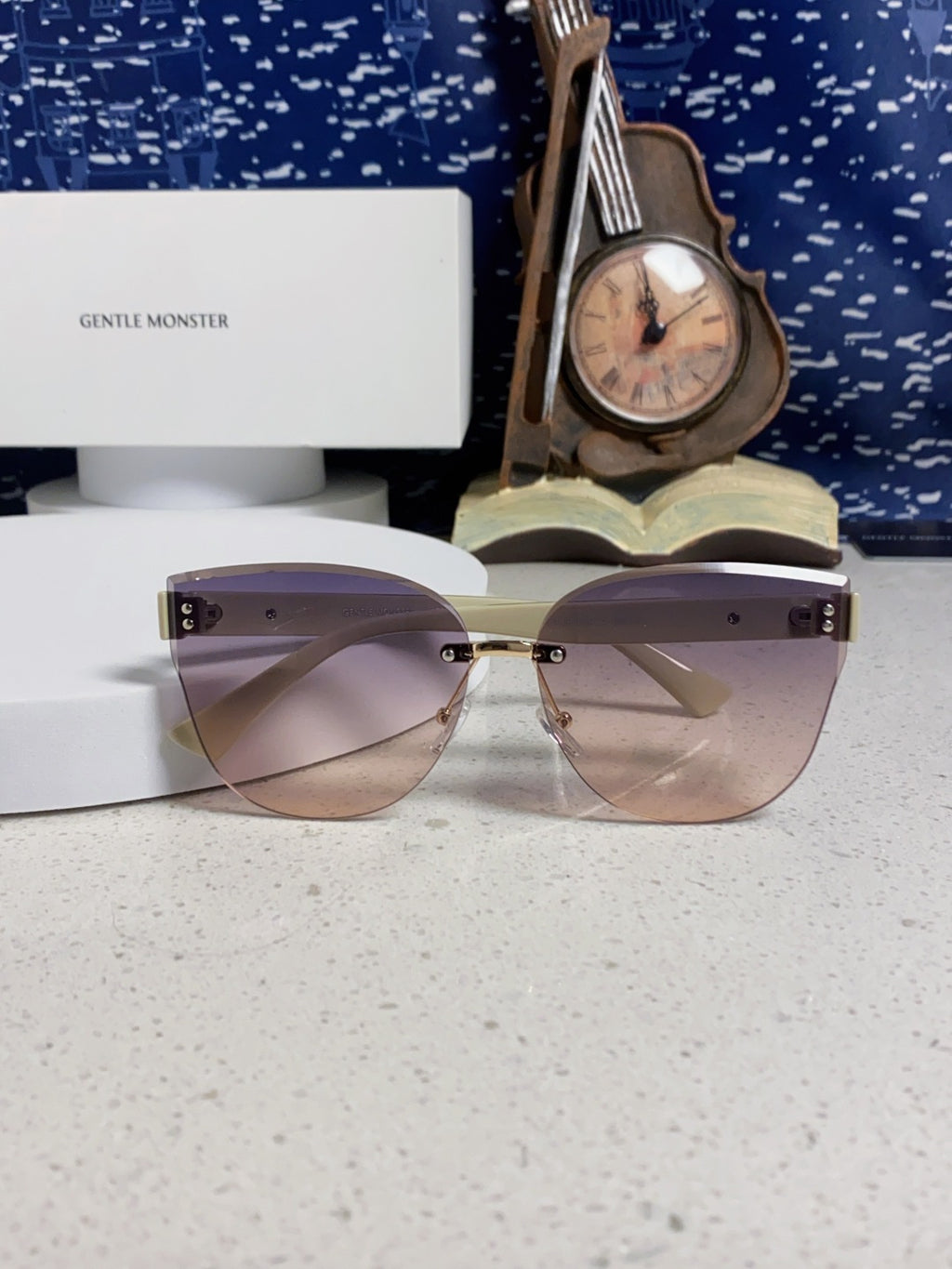 Gentle Monster 8194 Lightweight Rimless Silver Lens Sunglasses for Women - detail image 9
