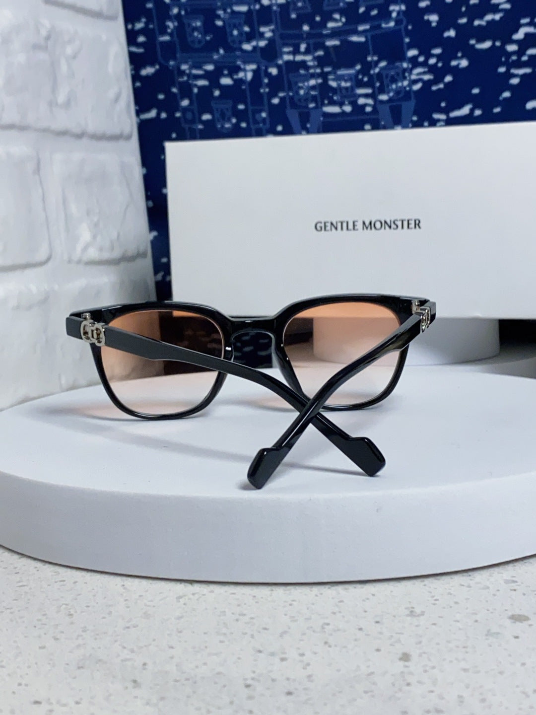 Gentle Monster ZEN Fashion Blue Lens Sunglasses for Men & Women - detail image 3