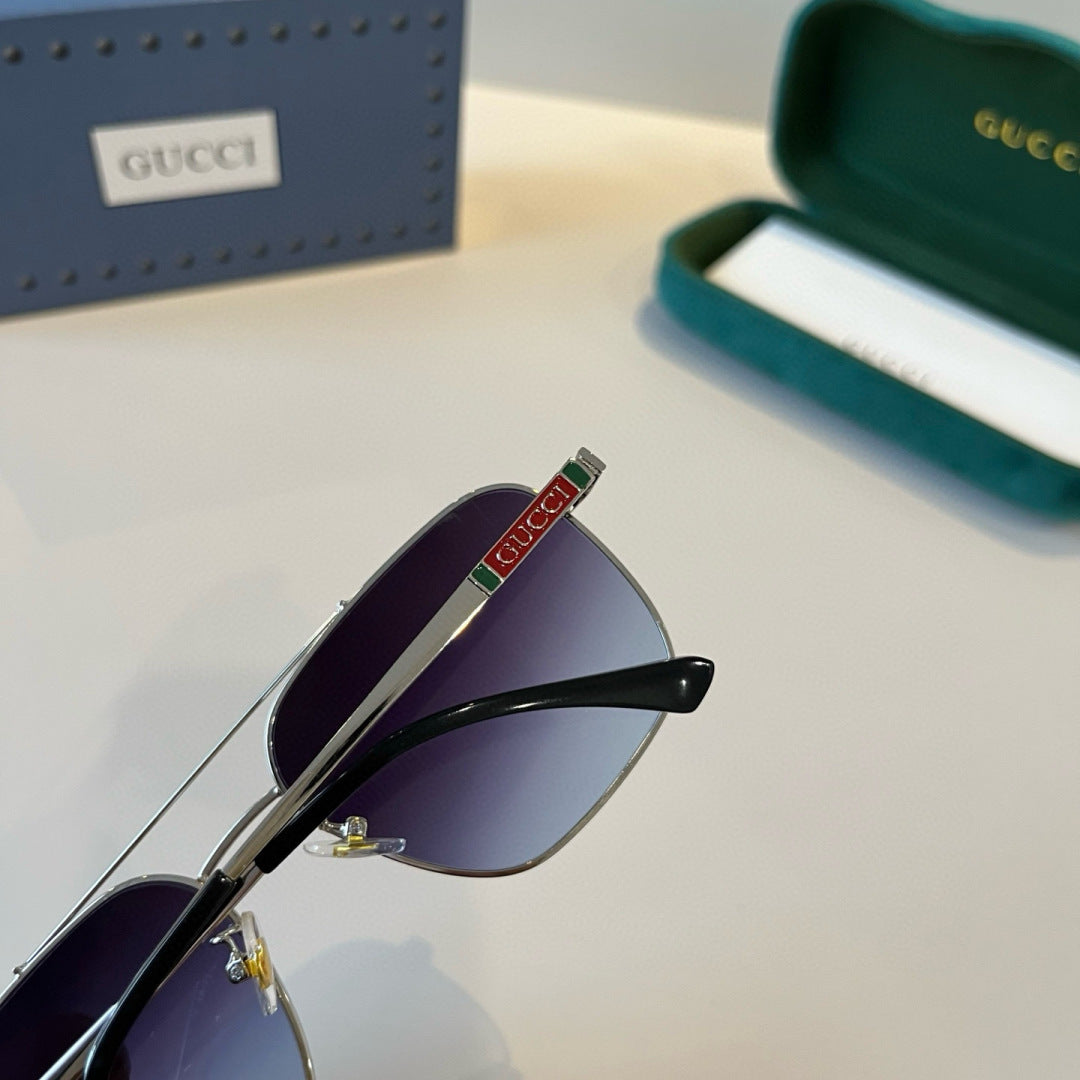 Gucci Metal Aviator Silver Lens Sunglasses for Men & Women - detail image 7