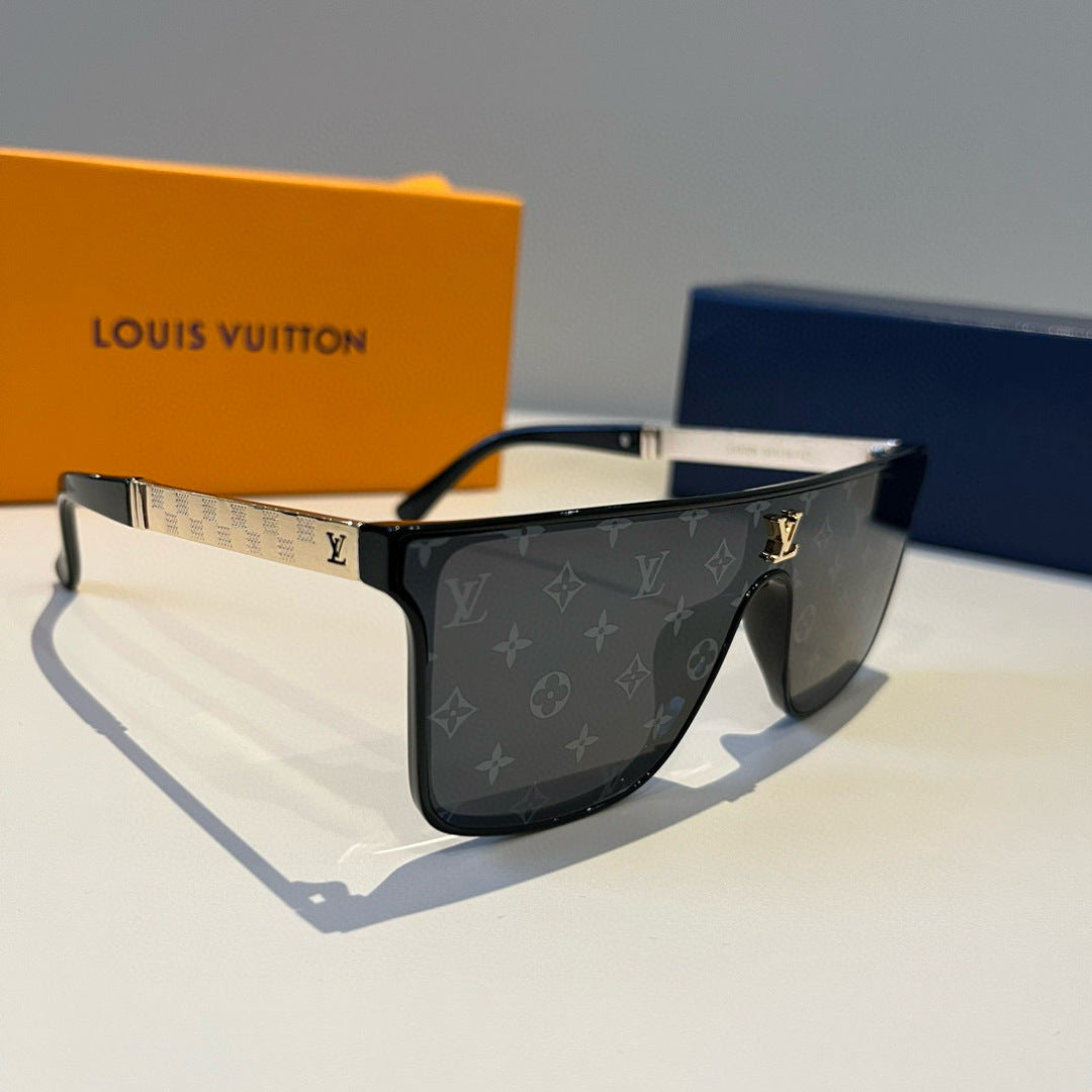 Louis Vuitton Metal Aviator Black Lens Sunglasses for Men & Women - 486277