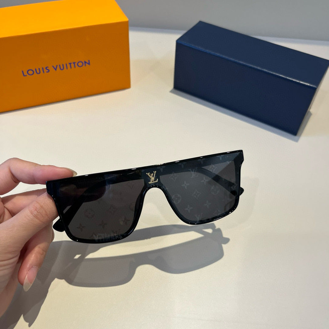 Louis Vuitton Metal Aviator Black Lens Sunglasses for Men & Women - 431138 - detail image 7