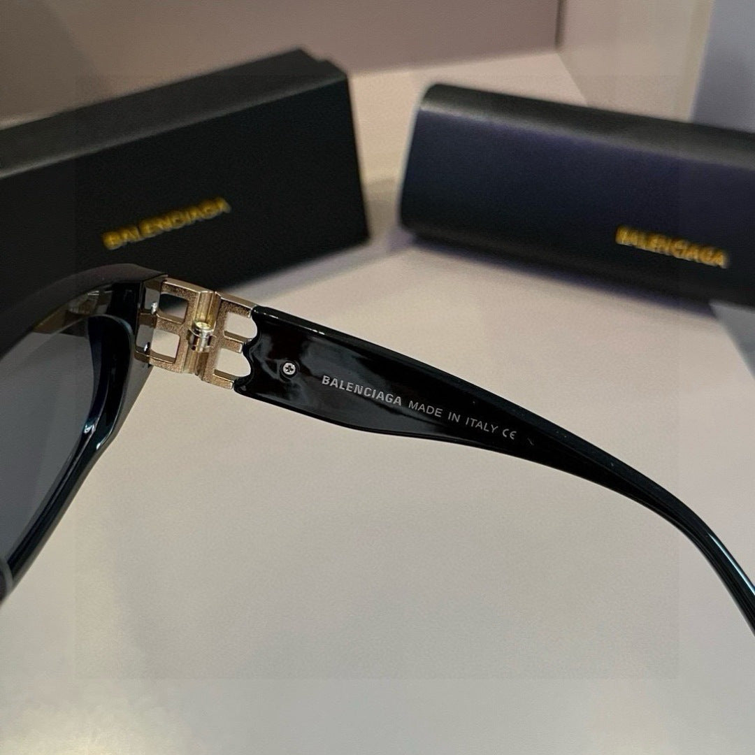 Balenciaga Rectangular Gold Lens Sunglasses for Men & Women - 449657 - detail image 5