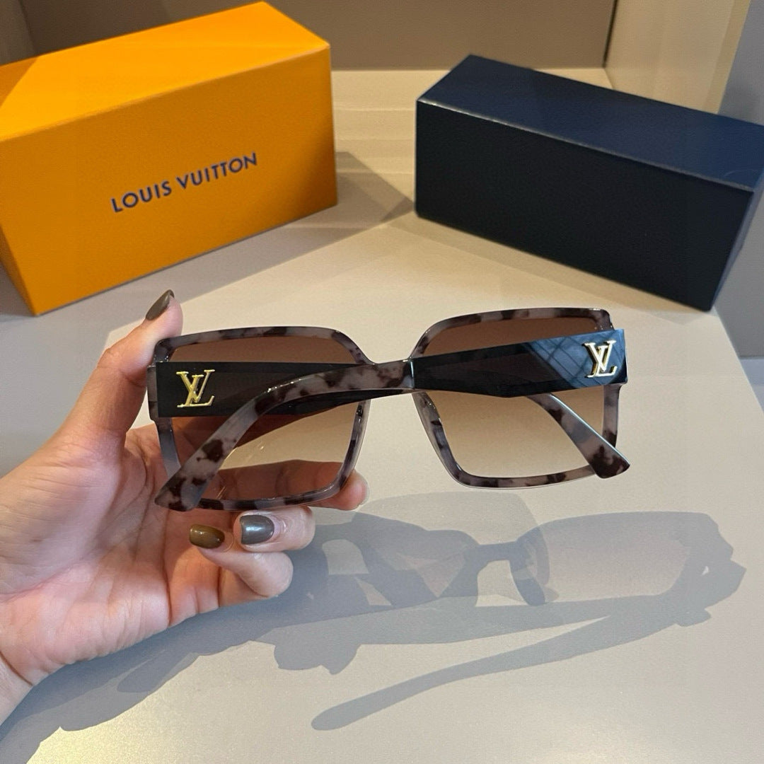Louis Vuitton Fashion Gold Lens Sunglasses for Men & Women - 431143 - detail image 6